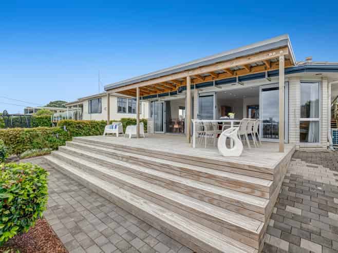 43 Waiora Road, Stanmore Bay