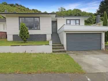 12 Puriri Street, Wainuiomata
