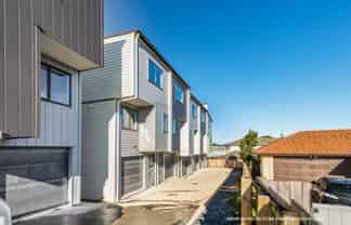 7/55 James Laurie Street, Henderson