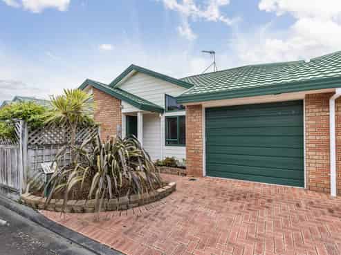 2/3 Byron Street, Miramar