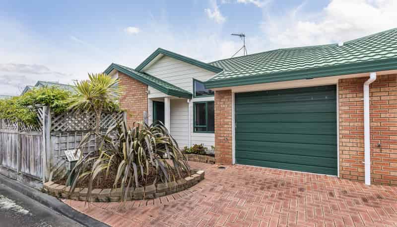 2/3 Byron Street, Miramar