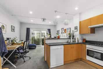 20/3 Kelvin Grove, Te Aro