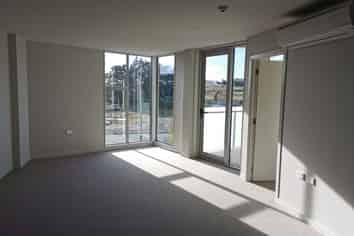 B105/3  Rose Garden Lane, Albany