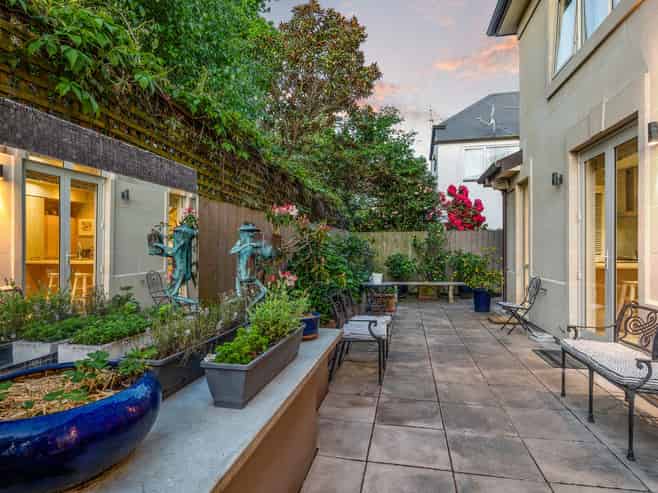 101 Aikmans Road, Merivale