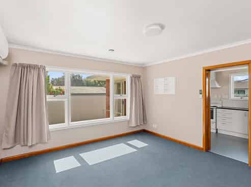 Flat 2/64 Roberta Drive, Somerfield