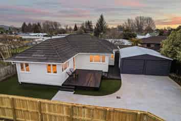 44 Campbell Street, Leamington