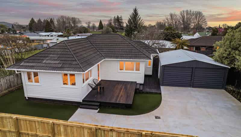 44 Campbell Street, Leamington