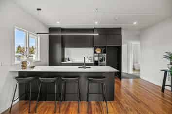 44 Campbell Street, Leamington