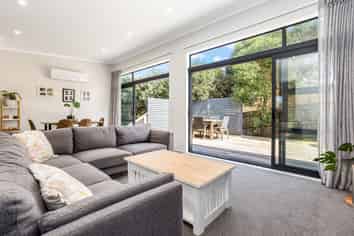 23 Hughes Street, Waikanae Beach