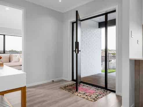 24 Drower Glen, Flagstaff