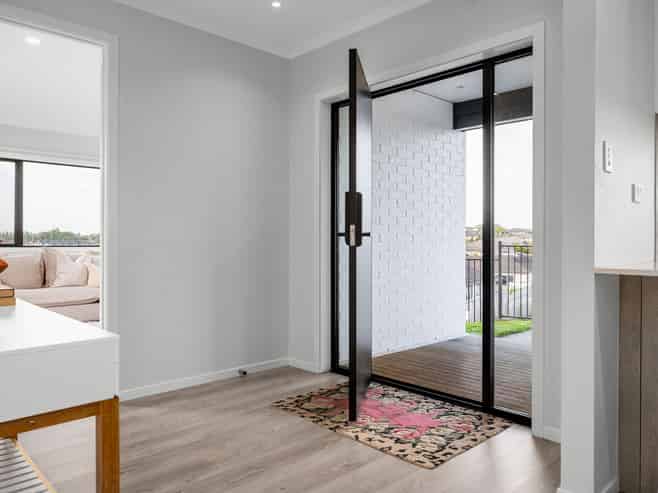 24 Drower Glen, Flagstaff