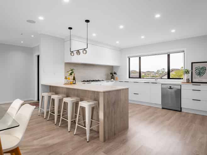 24 Drower Glen, Flagstaff