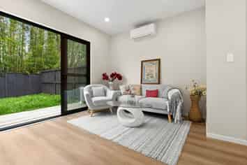 21 Don Oliver Lane, Glen Eden