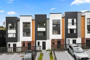 21 Don Oliver Lane, Glen Eden