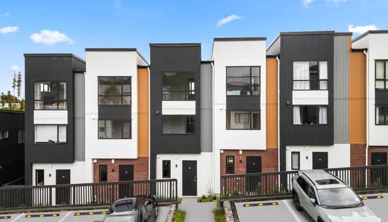 21 Don Oliver Lane, Glen Eden