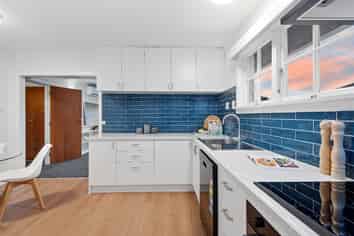 1/170 Waimairi Road, Ilam