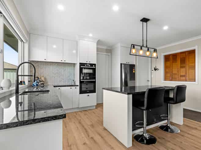 17 Rakaia Way, Poraiti