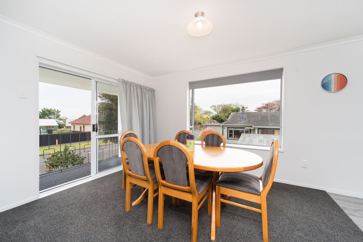 Get your weekends back-low maintenance family home - Mehr