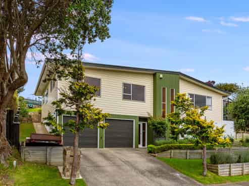 129 Kahu Road, Paremata