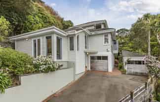 68 Chamberlain Road, Karori