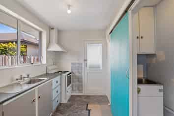 2/78 Barton St Woolston, Woolston