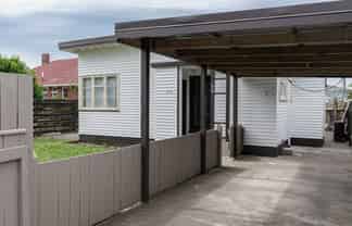 1019 Saint Aubyn Street West, Hastings