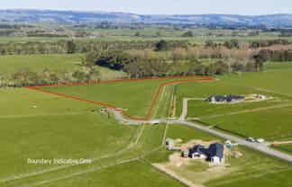 11 Tirohanga Lane, Aorangi