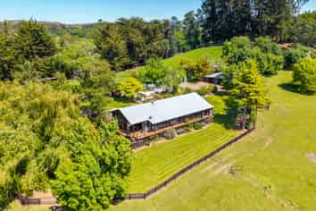 21 Deer Park Road, Cheviot