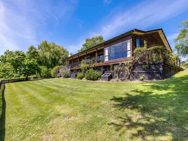 21 Deer Park Road, Cheviot