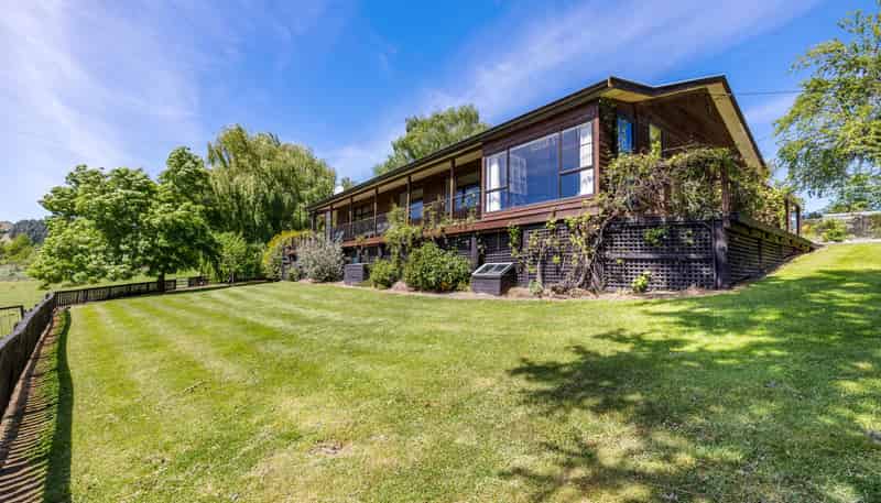 21 Deer Park Road, Cheviot