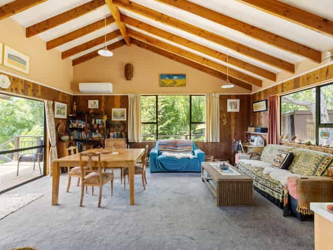 21 Deer Park Road, Cheviot