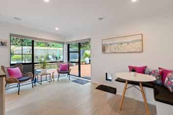 16 Ordley Grove, Tawa