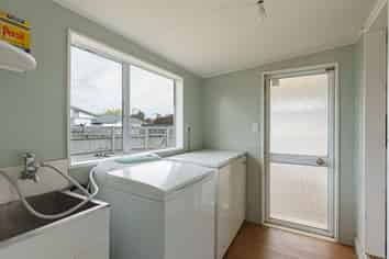 910 Grove Road, Mayfair