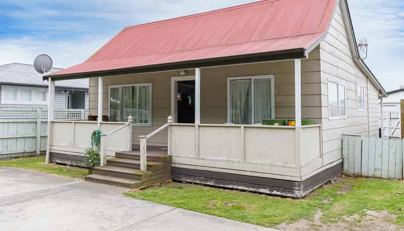 910 Grove Road, Mayfair