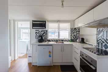 910 Grove Road, Mayfair