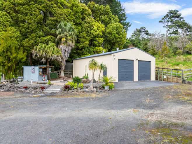 70b Coulter Road, Henderson Valley