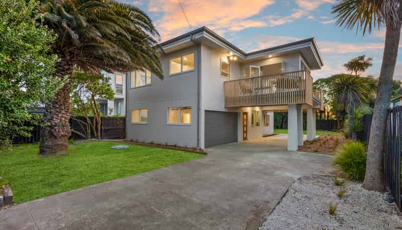 564 Marine Parade, South New Brighton