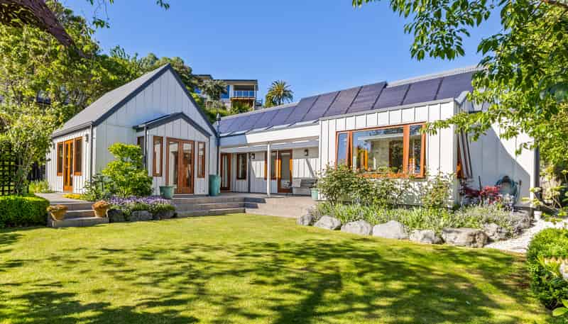 24B Soleares Avenue, Mount Pleasant