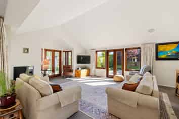 24B Soleares Avenue, Mount Pleasant