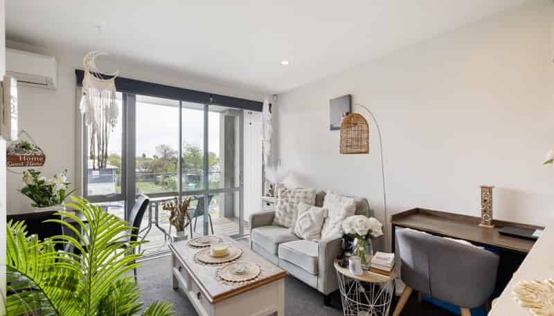 9/376 Worcester Street, Linwood
