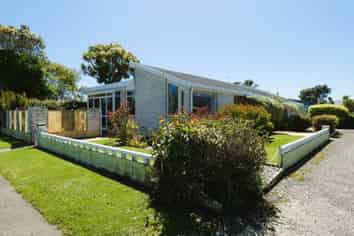 57 Peel Street, Westport
