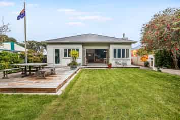 115 Miramar Avenue, Miramar