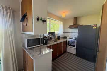 19A Resolution Place, Bryndwr