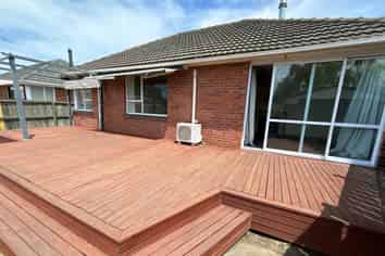 6 Avro Crescent, Hornby