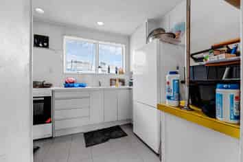 1 Becker Drive, Weymouth