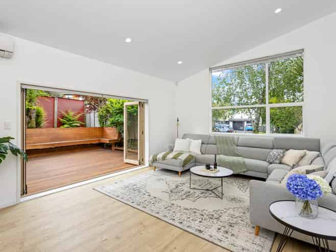 101 Stapleford Crescent, Browns Bay