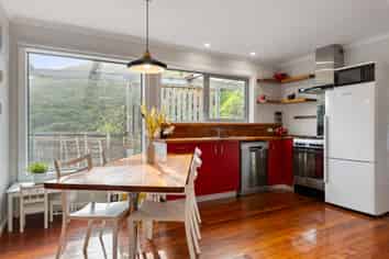 66 Hungerford Road, Houghton Bay