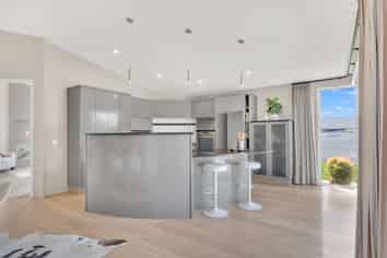 129 Victory Drive, Wharewaka