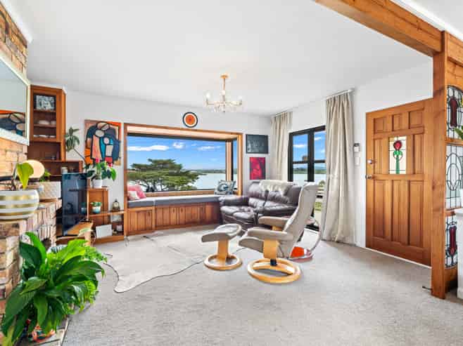 9 Weir Crescent, Onerahi