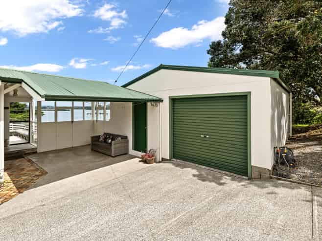 9 Weir Crescent, Onerahi
